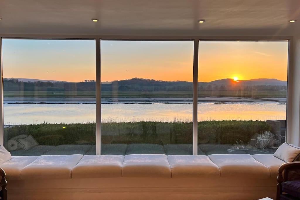 Shorepark - Waterfront Cottage With Stunning Views Dumfries Exterior photo